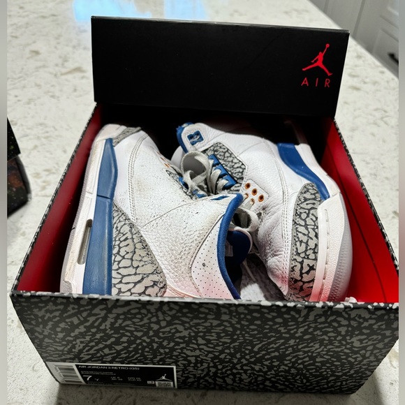 Jordan Retro 3 GS - Picture 2 of 5